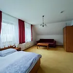 Geyserpark Village Tatil parkı 3*