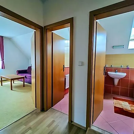 Geyserpark Village 3*