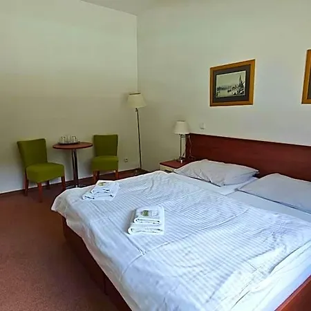 Geyserpark Village 3*
