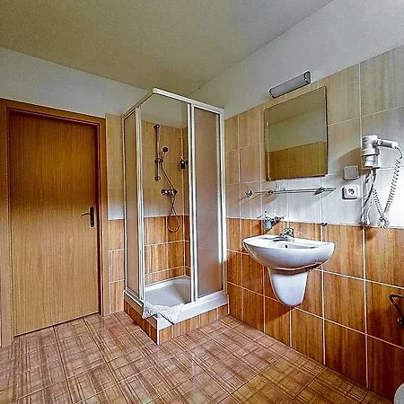 Geyserpark Village 3*