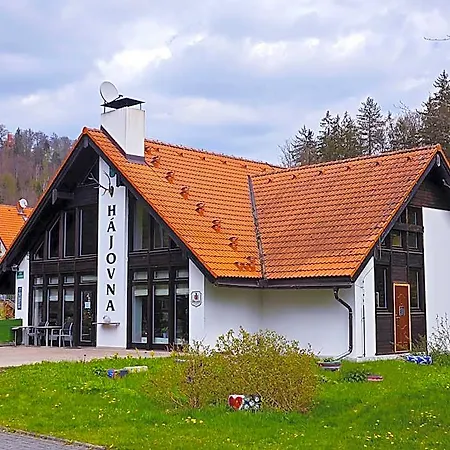 Semesterpark Geyserpark Village 3*